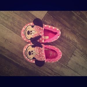 Minnie Mouse house shoes